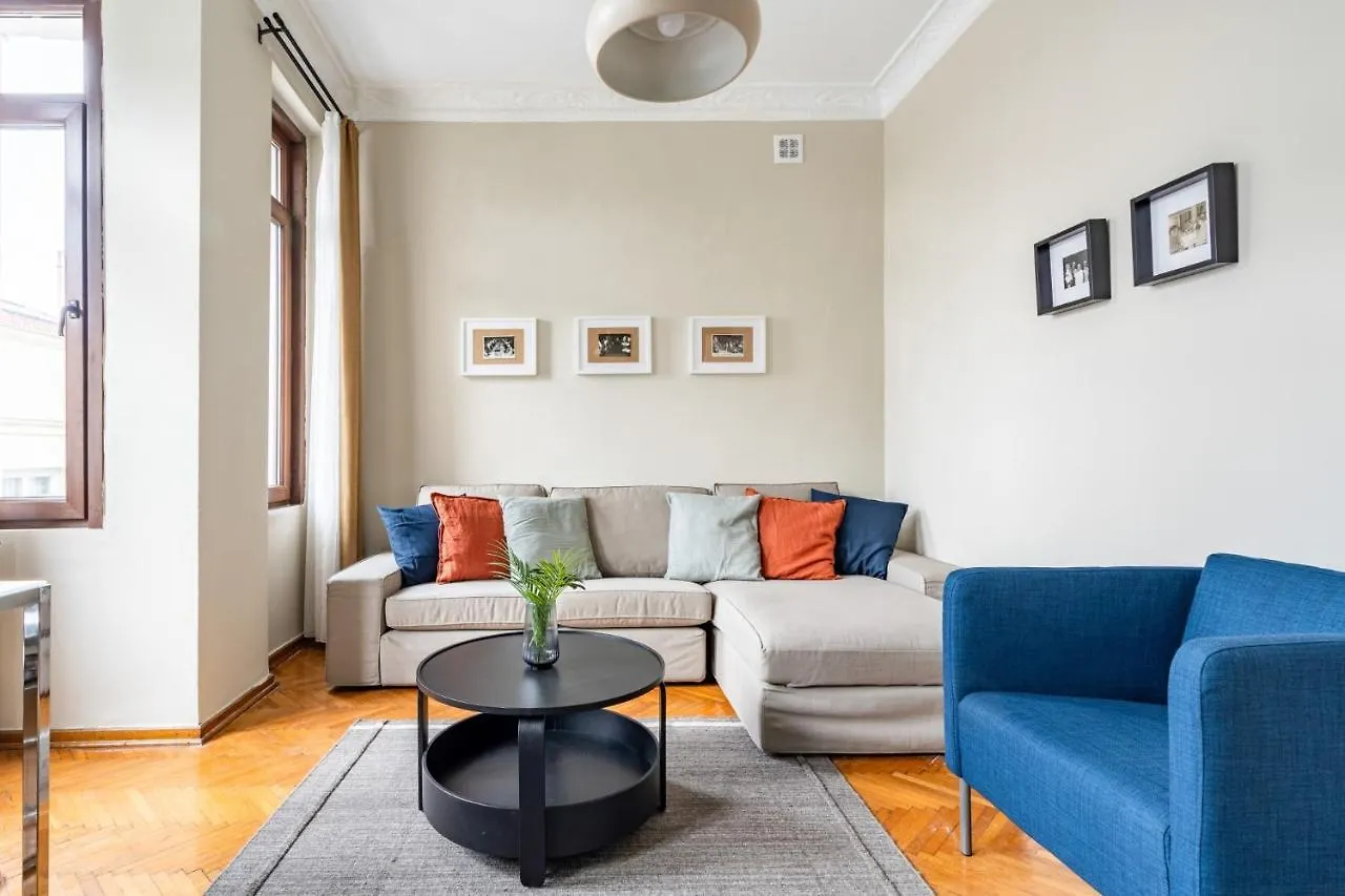 アパート イスタンブールChic Taksim Flat 1 Min To Istiklal Aveアパートメント